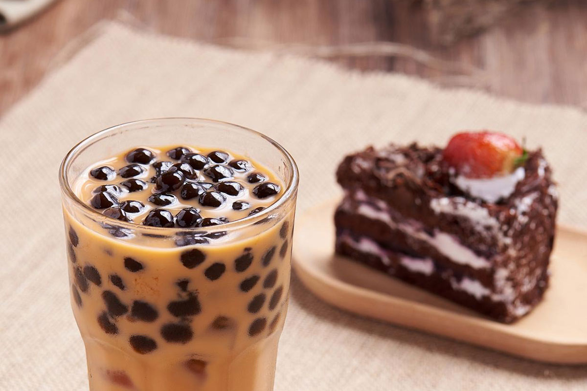 &ldquo;秋天的第一杯奶茶&rdquo;又上热搜，这样的网络热词能注册商标吗？