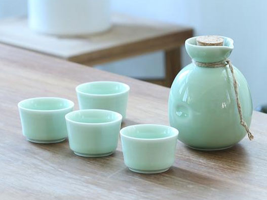 酒具商标注册哪一类？