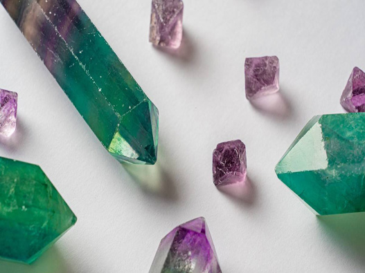 水晶石商标注册属于哪一类？